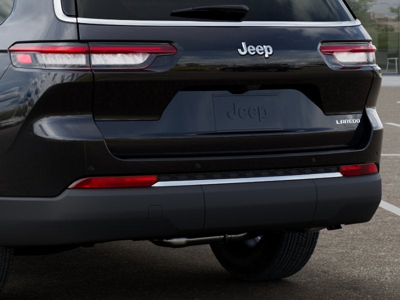 2026 Jeep Grand Cherokee Laredo X 4x2