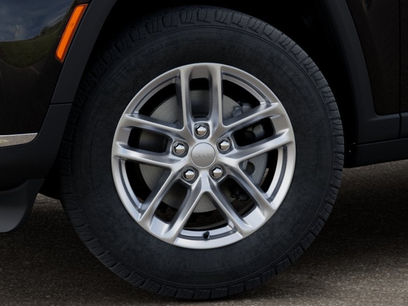 2026 Jeep Grand Cherokee Laredo X 4x2