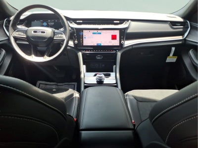 2026 Jeep Grand Cherokee Altitude 4x2
