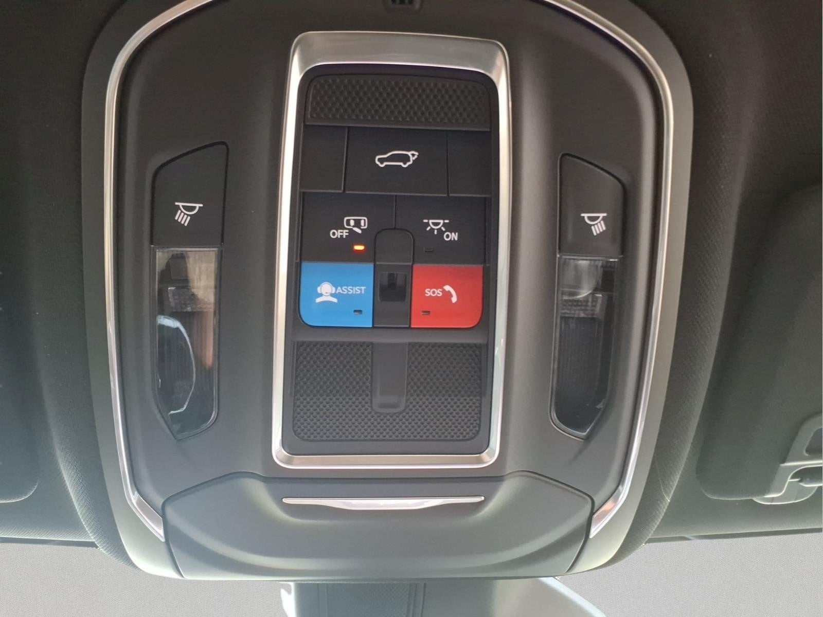 2026 Jeep Grand Cherokee Altitude 4x2