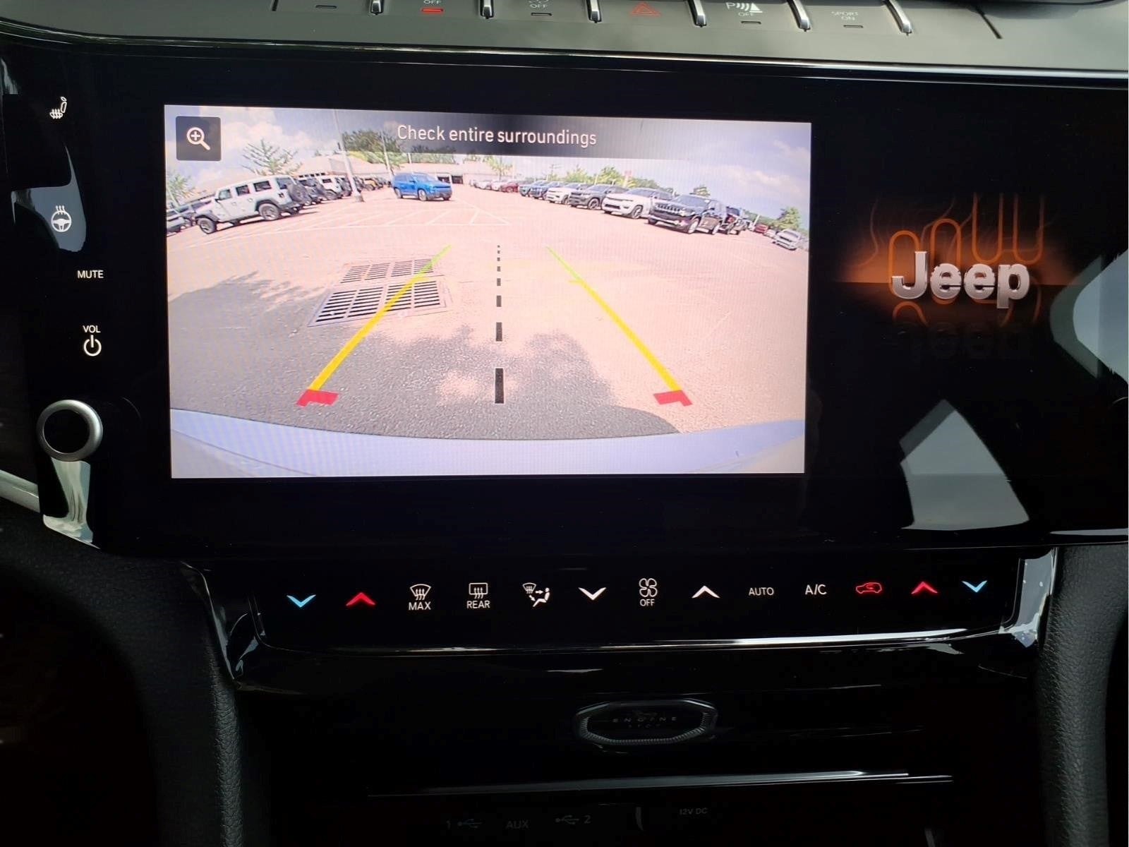 2026 Jeep Grand Cherokee Altitude 4x2