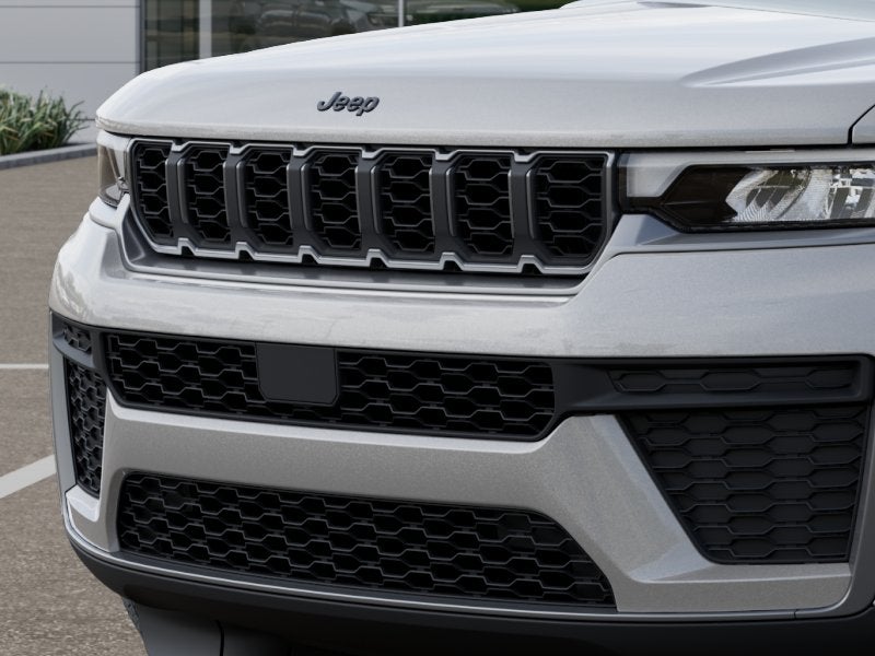 2026 Jeep Grand Cherokee Altitude 4x2