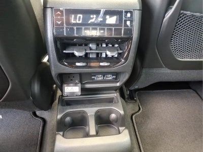 2026 Jeep Grand Cherokee Laredo X 4x4