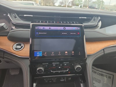 2025 Jeep Grand Cherokee Summit Reserve