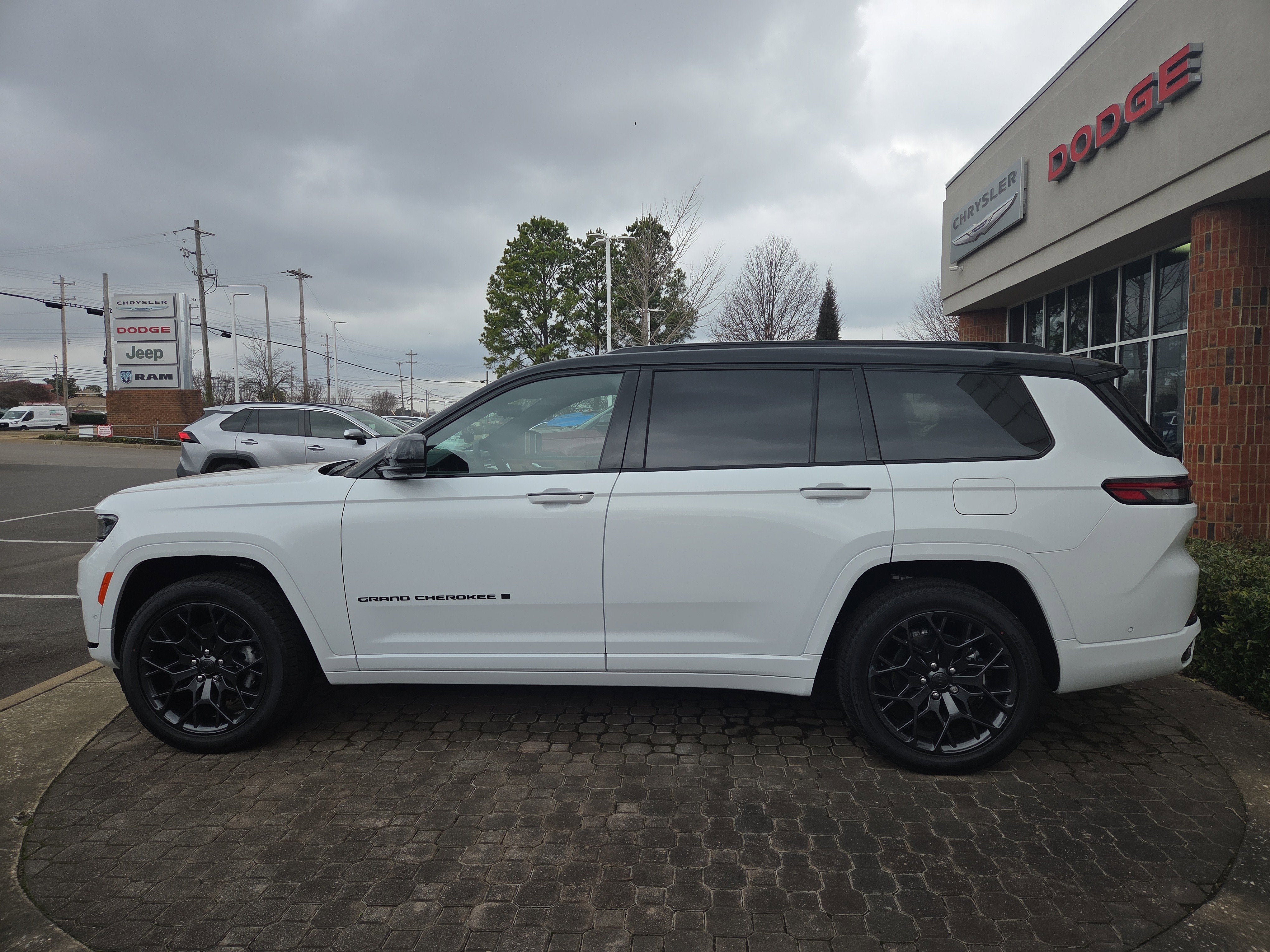2025 Jeep Grand Cherokee Summit Reserve
