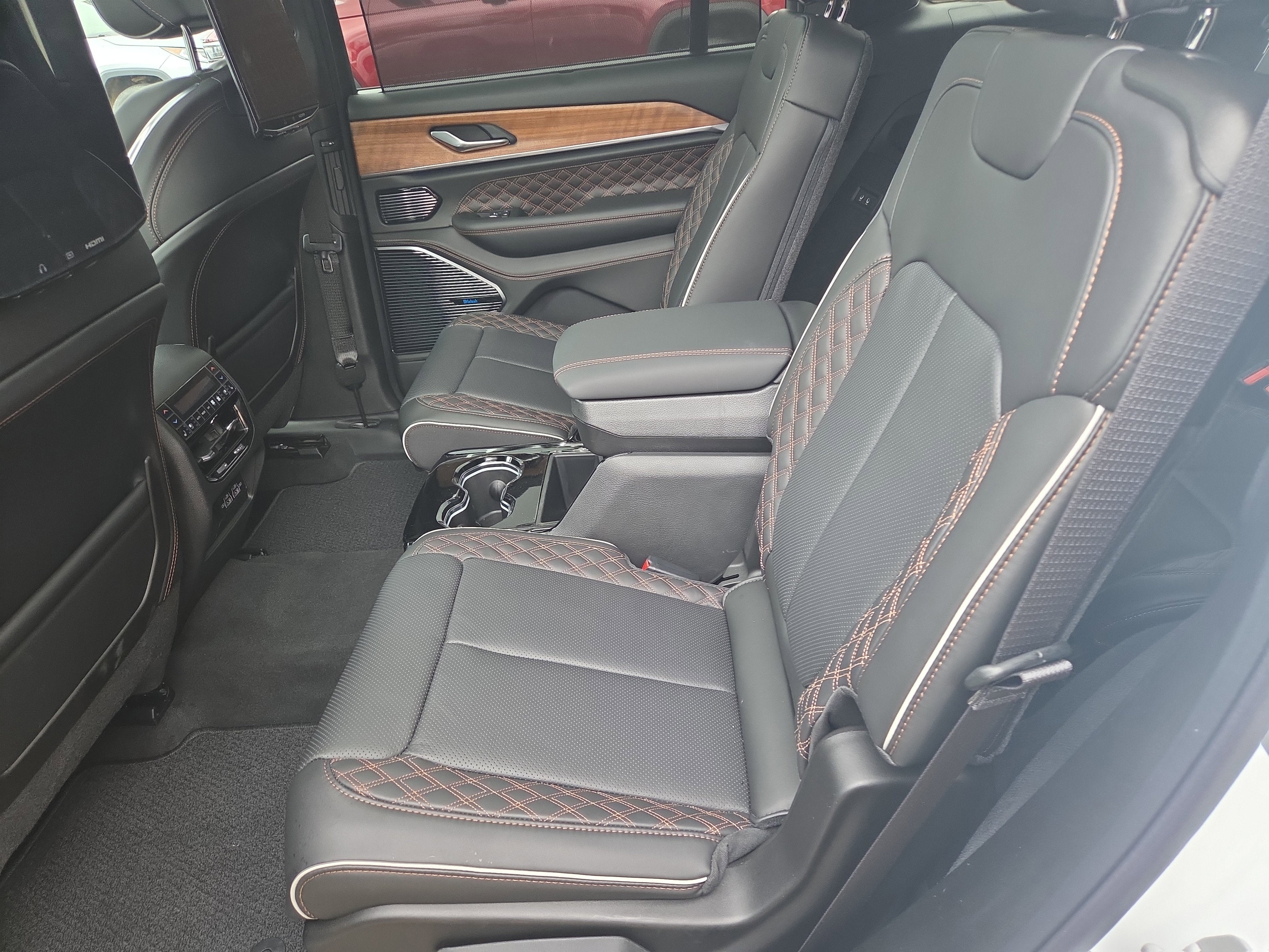 2025 Jeep Grand Cherokee Summit Reserve