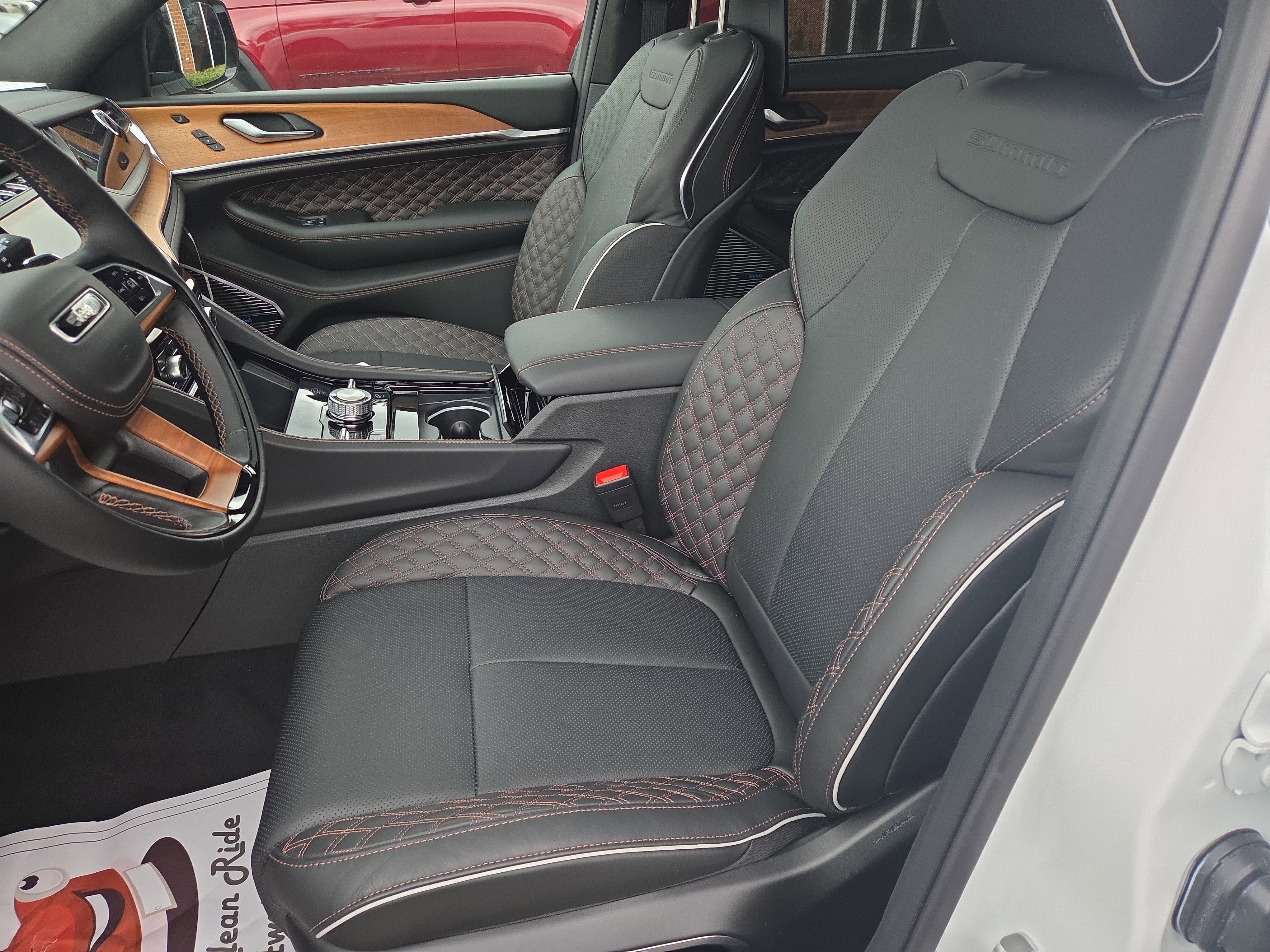 2025 Jeep Grand Cherokee Summit Reserve