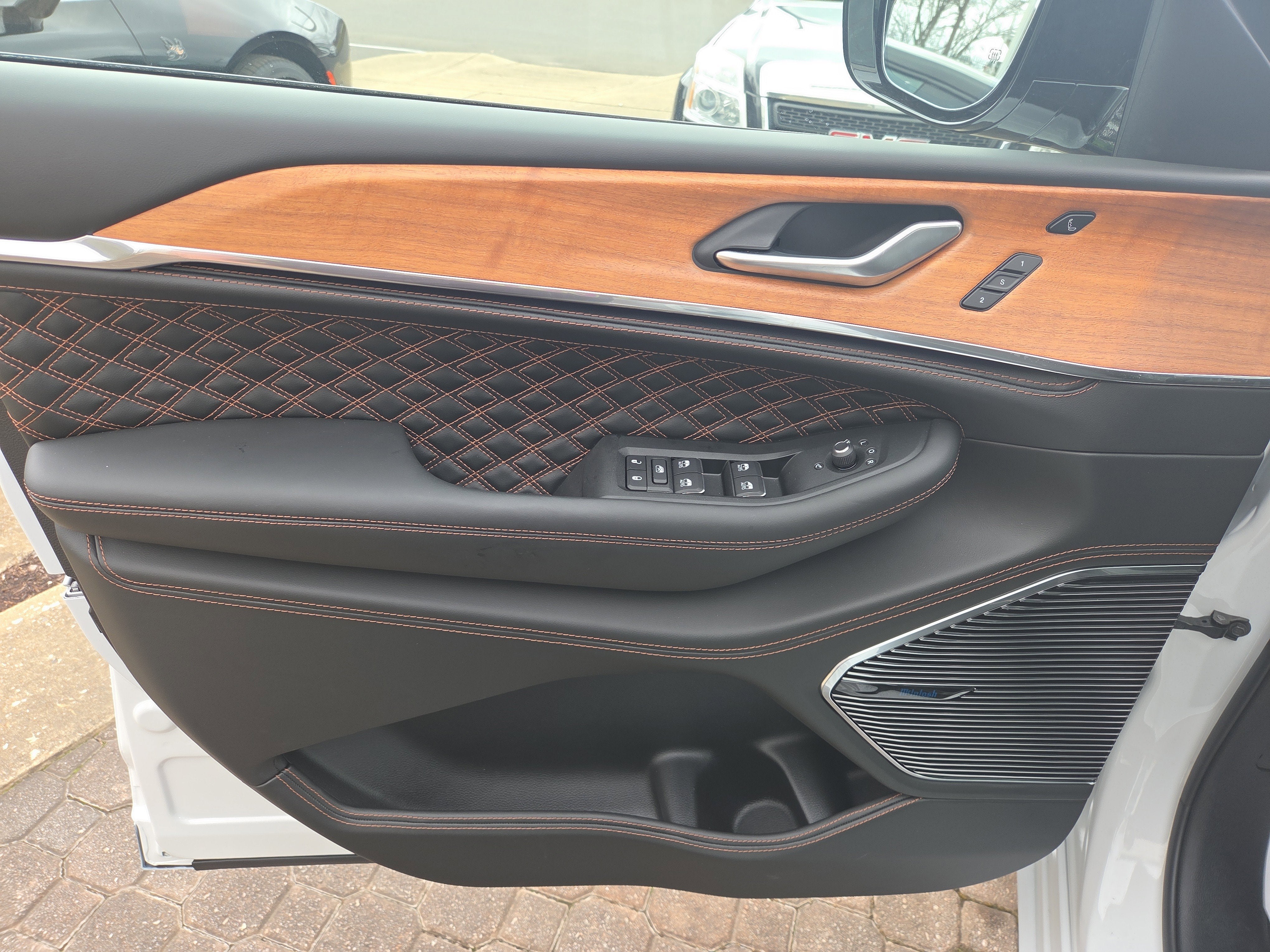 2025 Jeep Grand Cherokee Summit Reserve