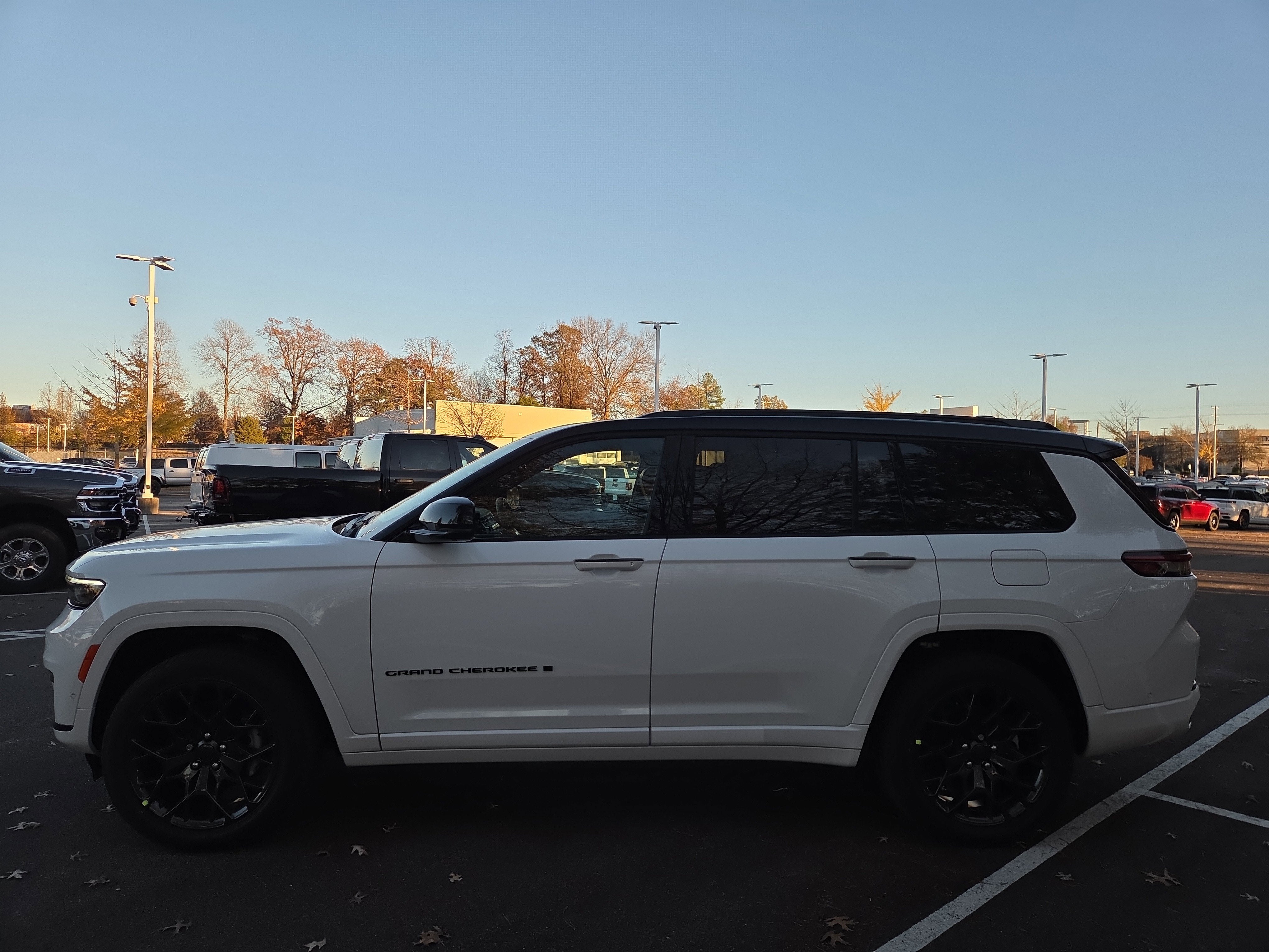 2025 Jeep Grand Cherokee Summit