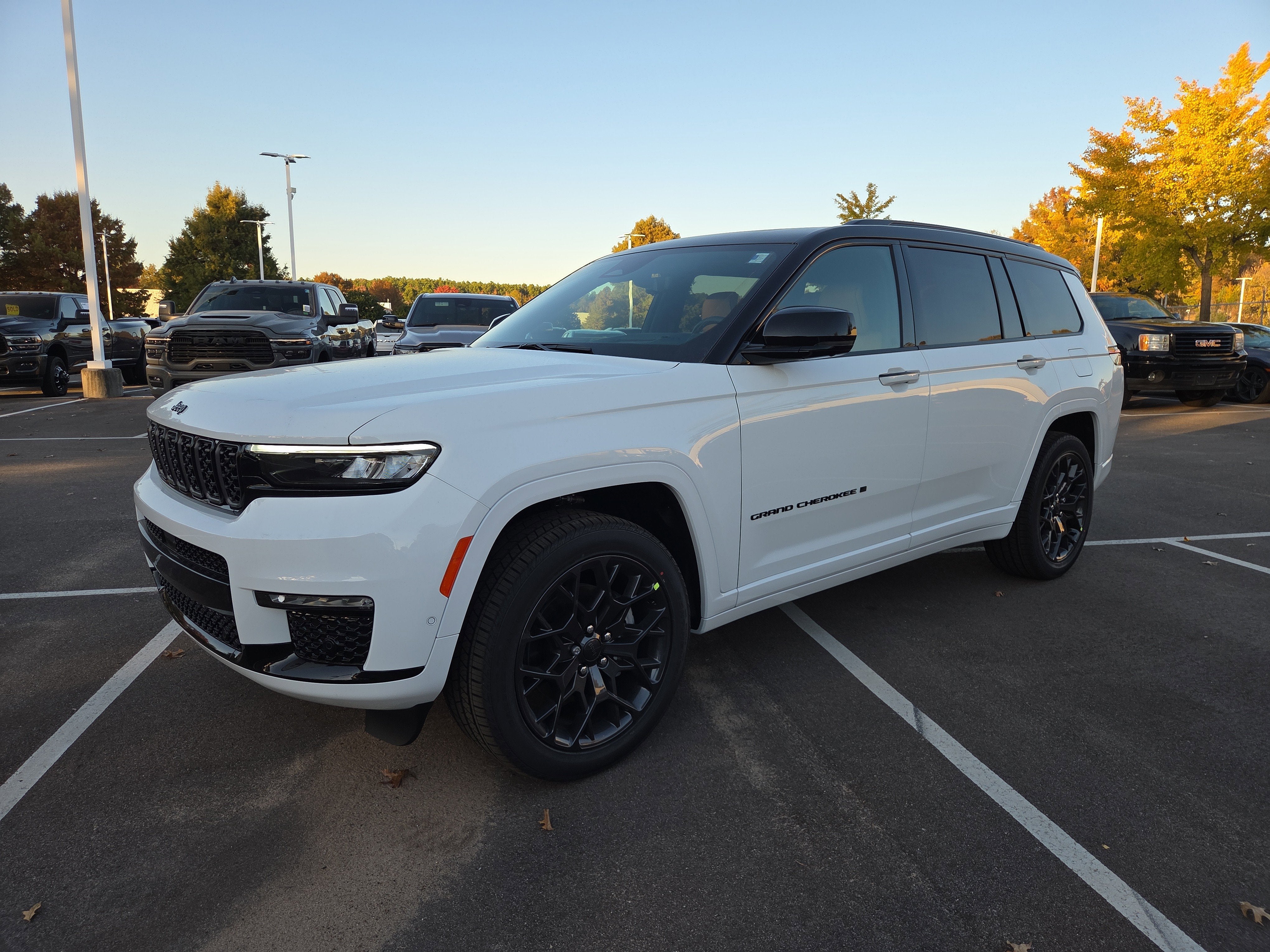 2025 Jeep Grand Cherokee Summit