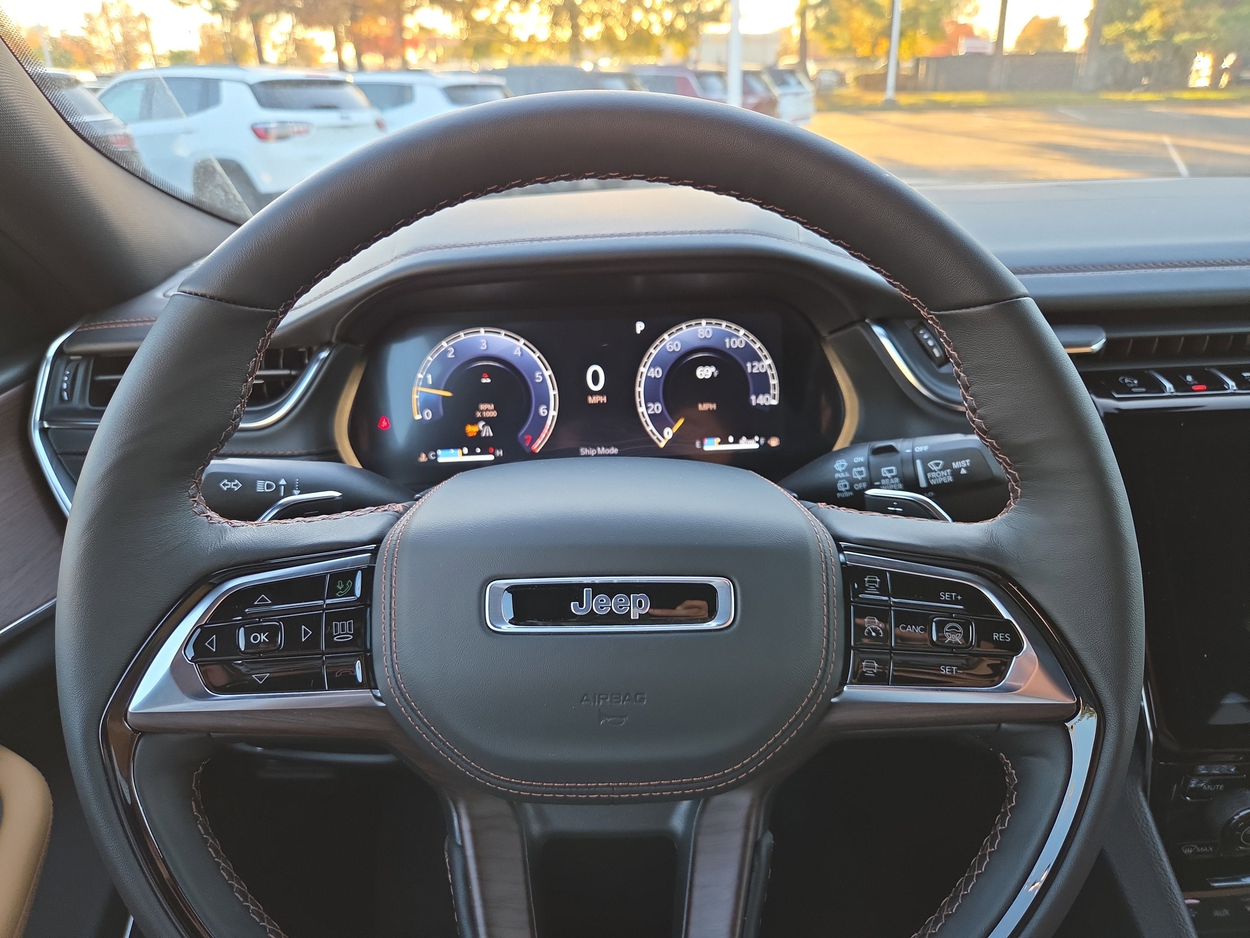 2025 Jeep Grand Cherokee Summit