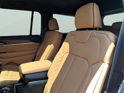 2026 Jeep Grand Cherokee Summit 4x4