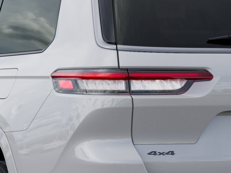 2026 Jeep Grand Cherokee Summit 4x4
