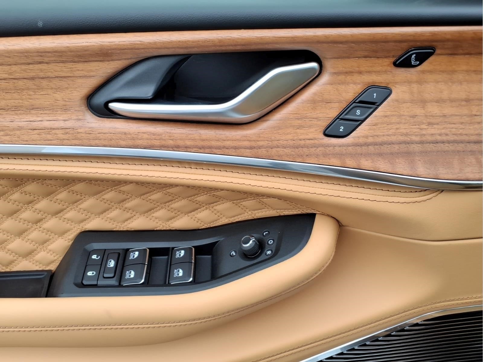 2027 Jeep Grand Cherokee Summit