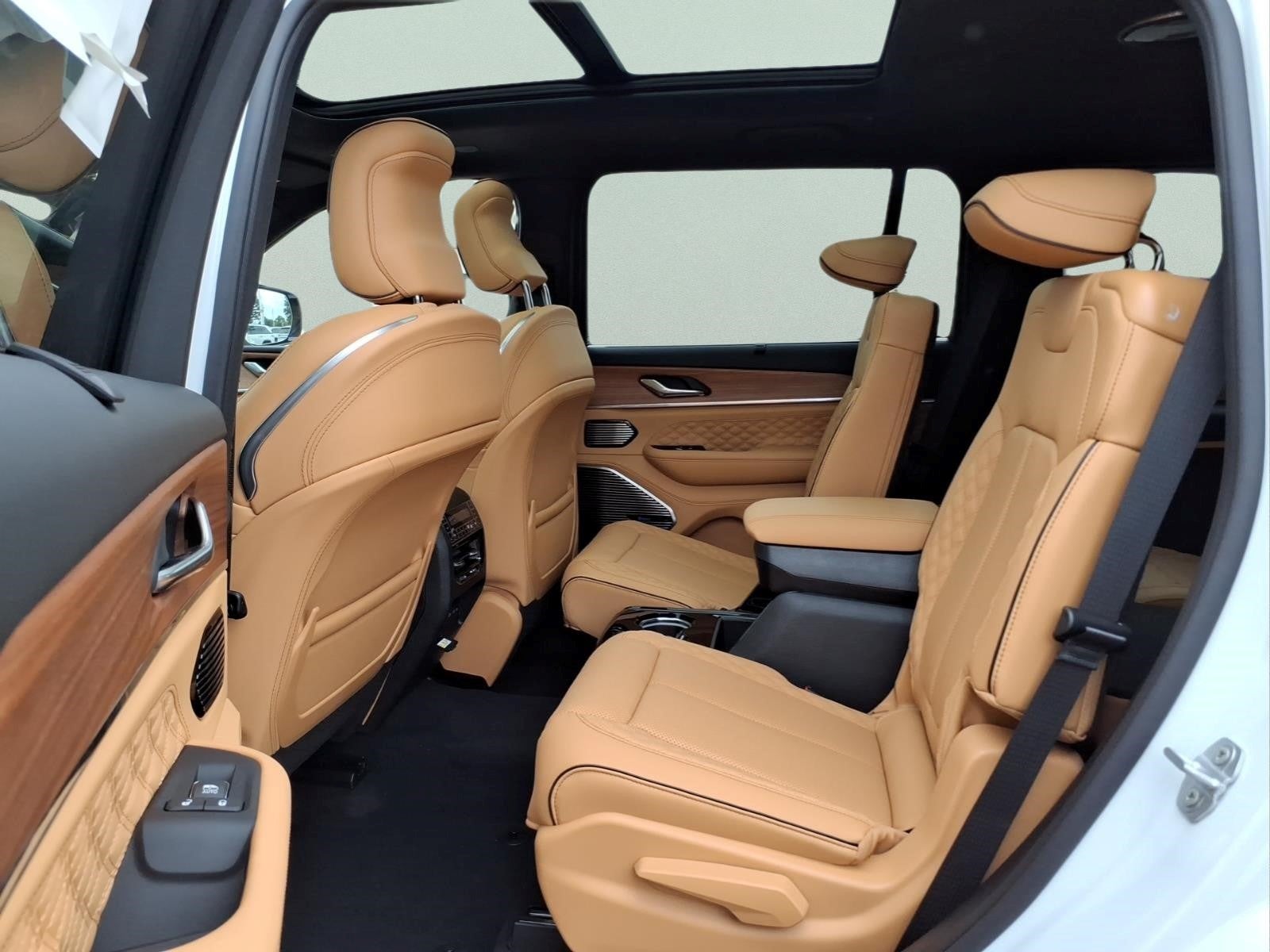 2027 Jeep Grand Cherokee Summit