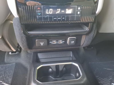 2026 Jeep Grand Wagoneer Base