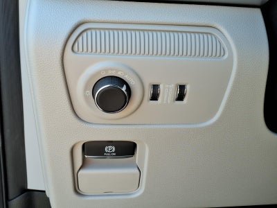 2026 Jeep Grand Wagoneer Base