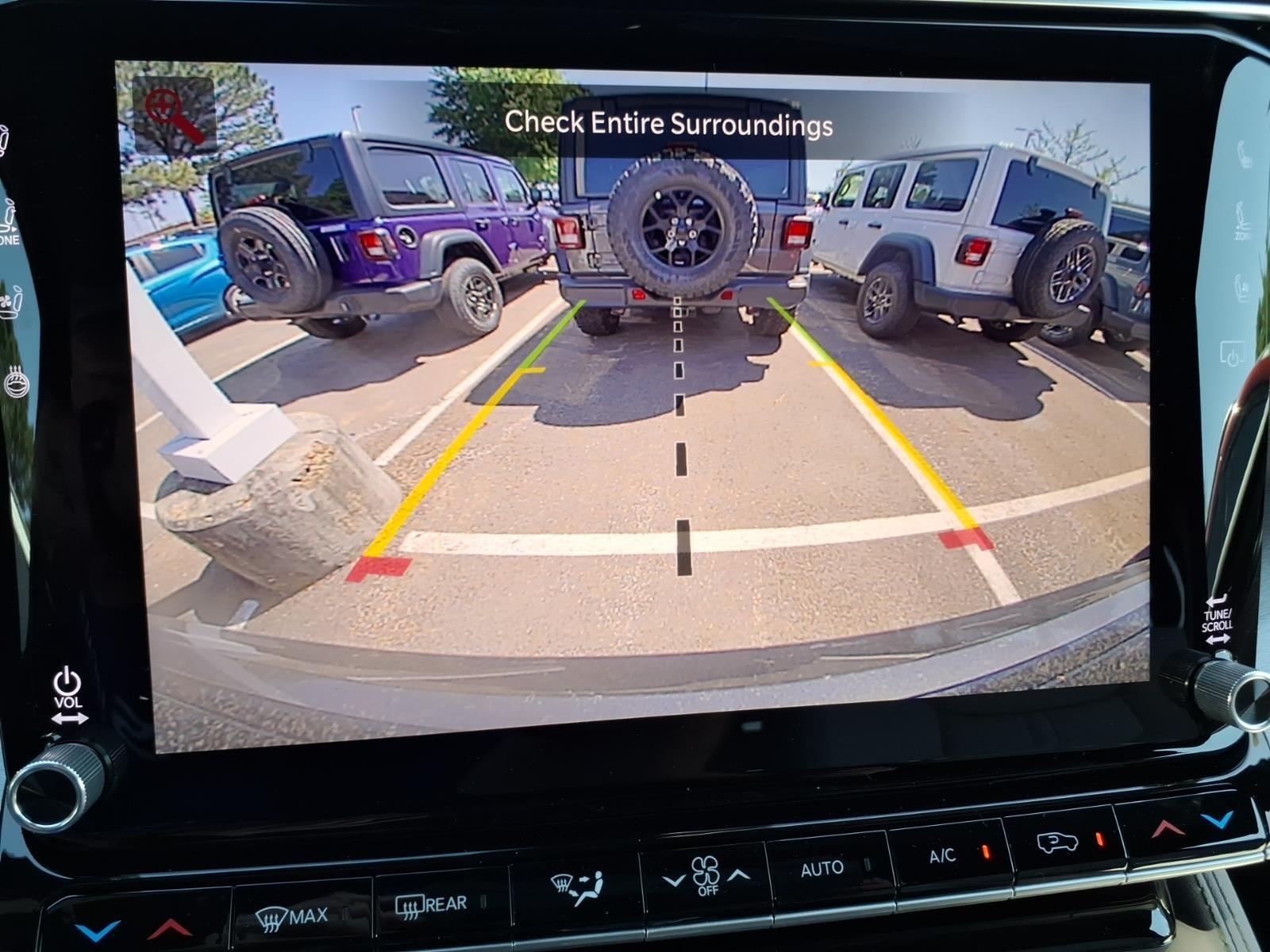 2026 Jeep Grand Wagoneer Base