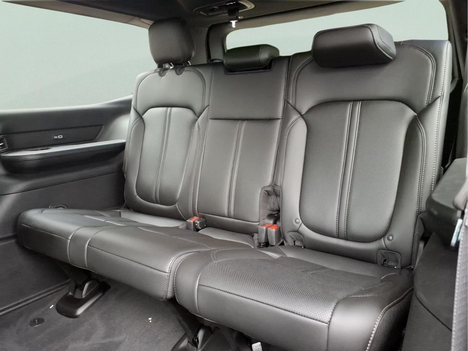 2026 Jeep Grand Wagoneer 4x4