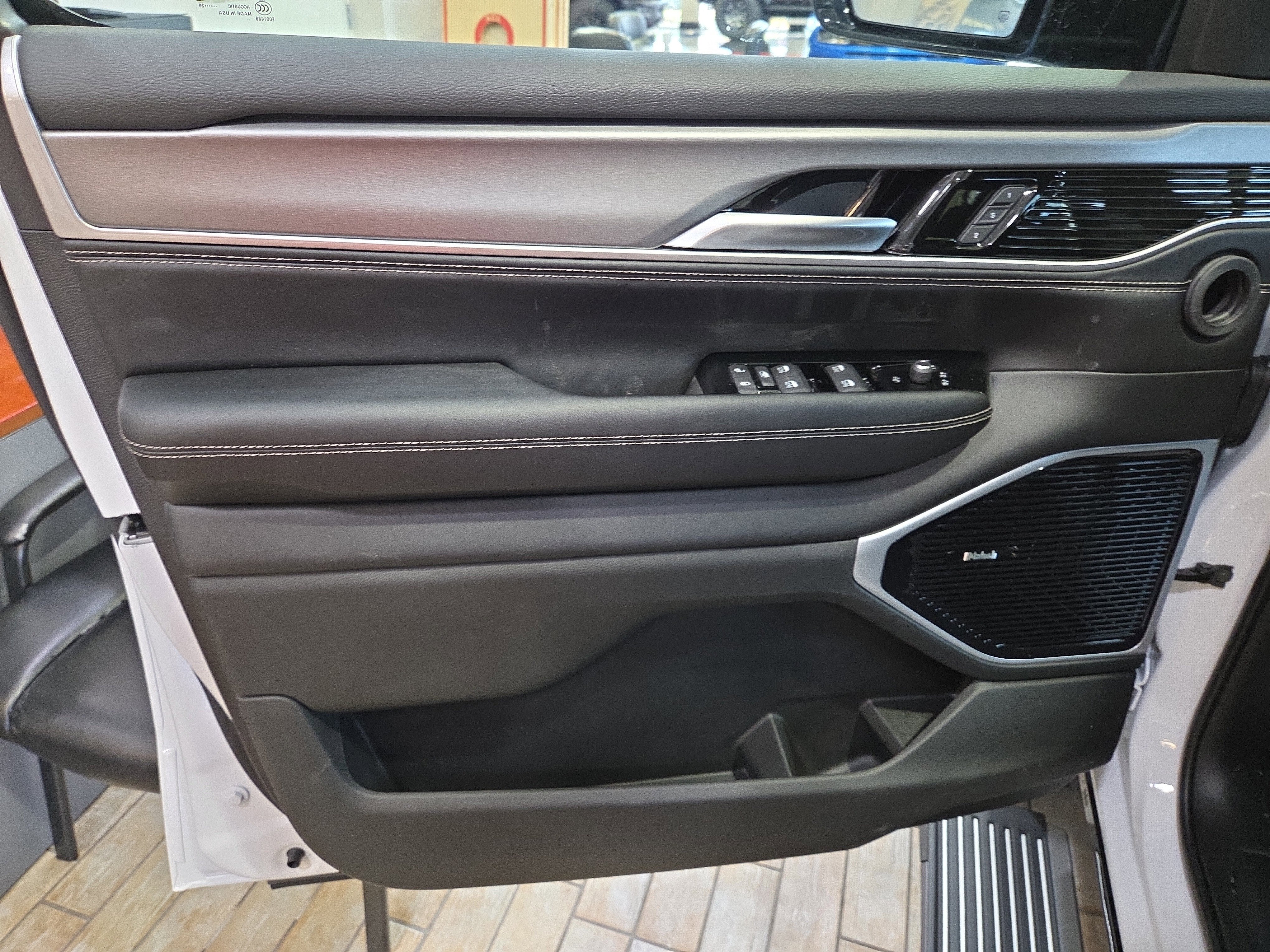 2026 Jeep Grand Wagoneer Limited Reserve