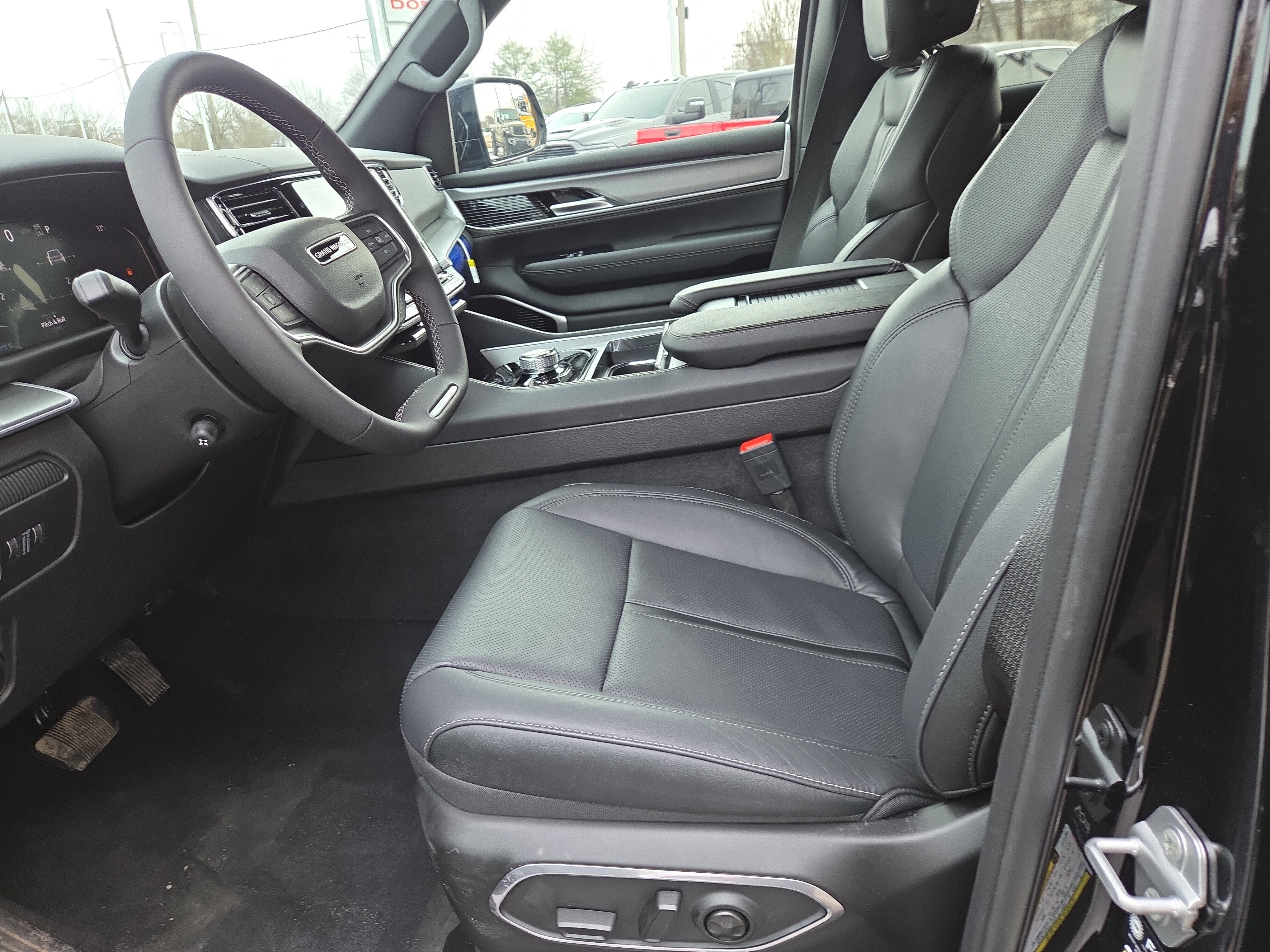 2026 Jeep Grand Wagoneer Limited Reserve