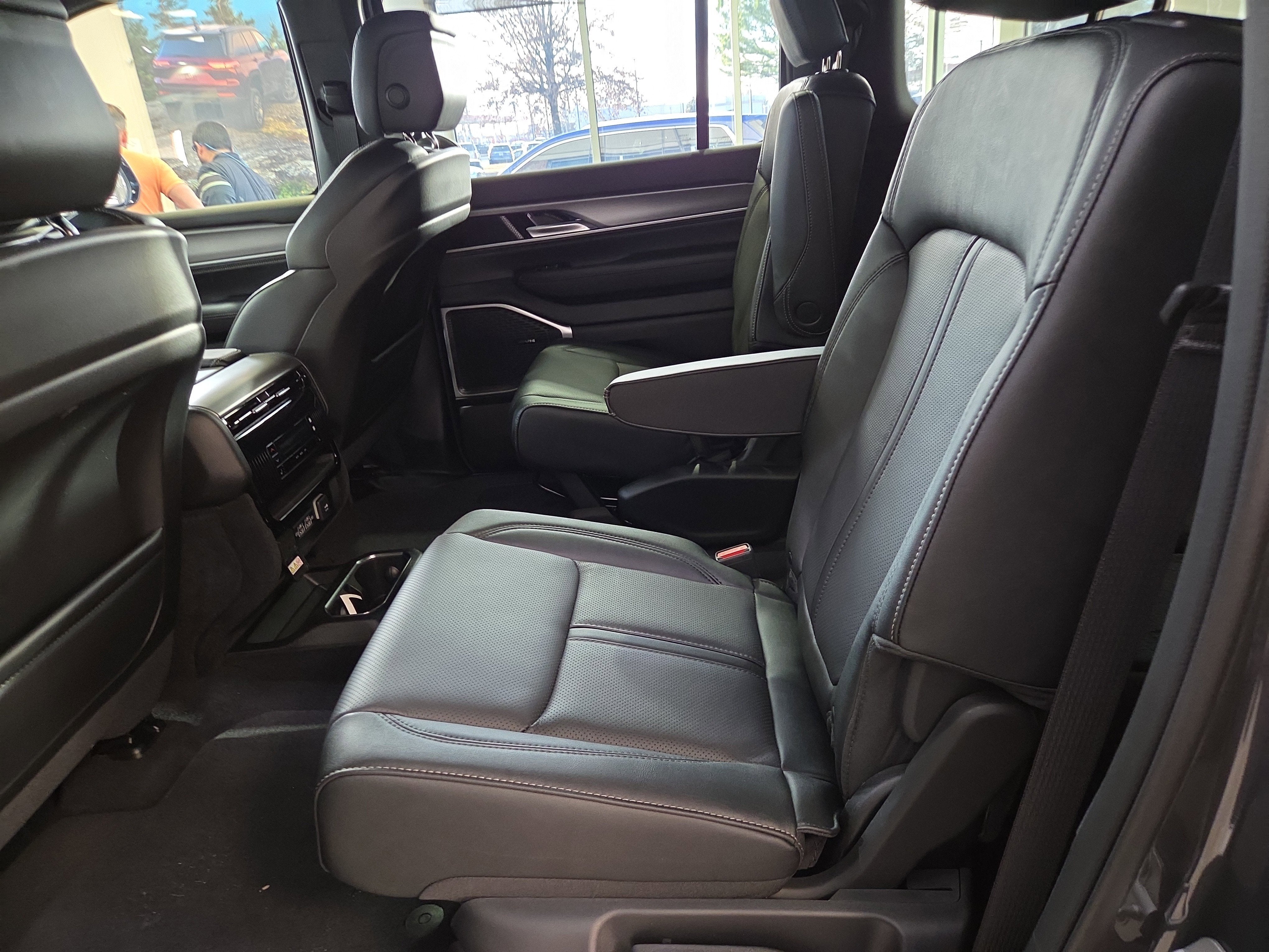 2026 Jeep Grand Wagoneer Limited Altitude