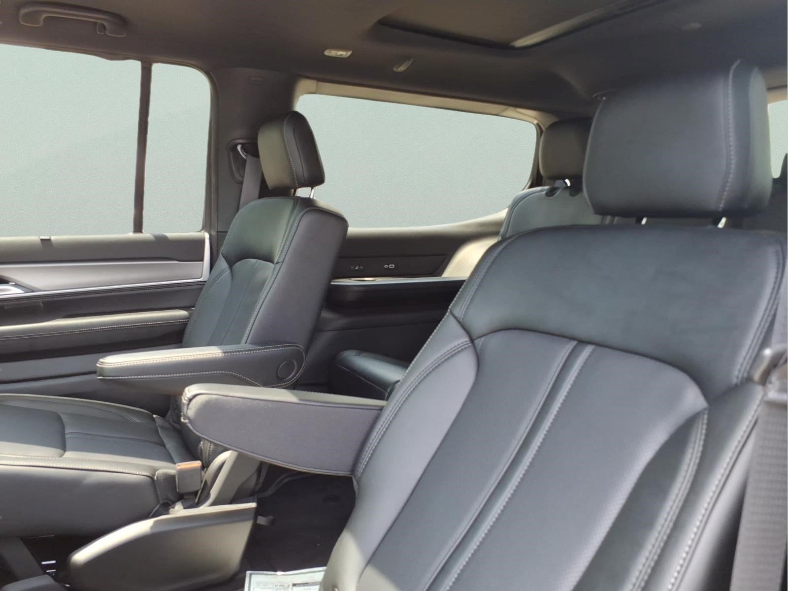 2026 Jeep Grand Wagoneer Limited Reserve 4x4