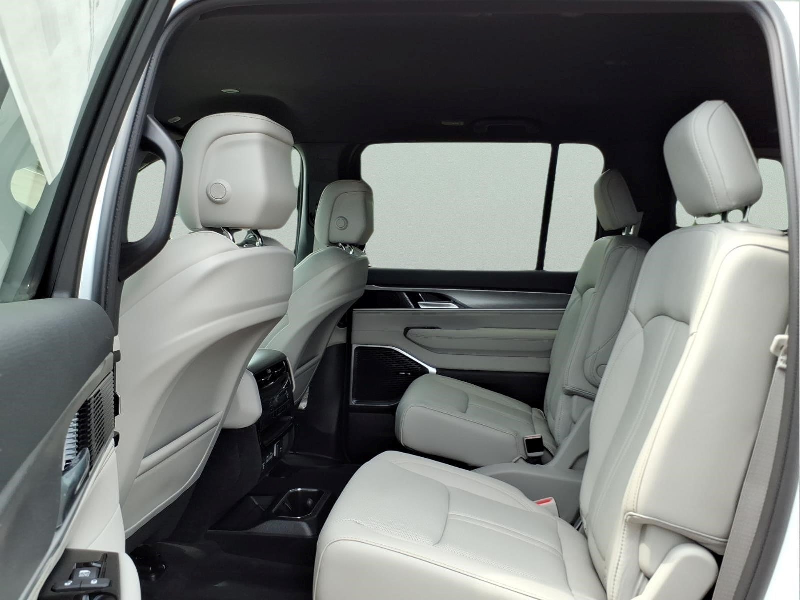 2026 Jeep Grand Wagoneer Limited Altitude 4x4