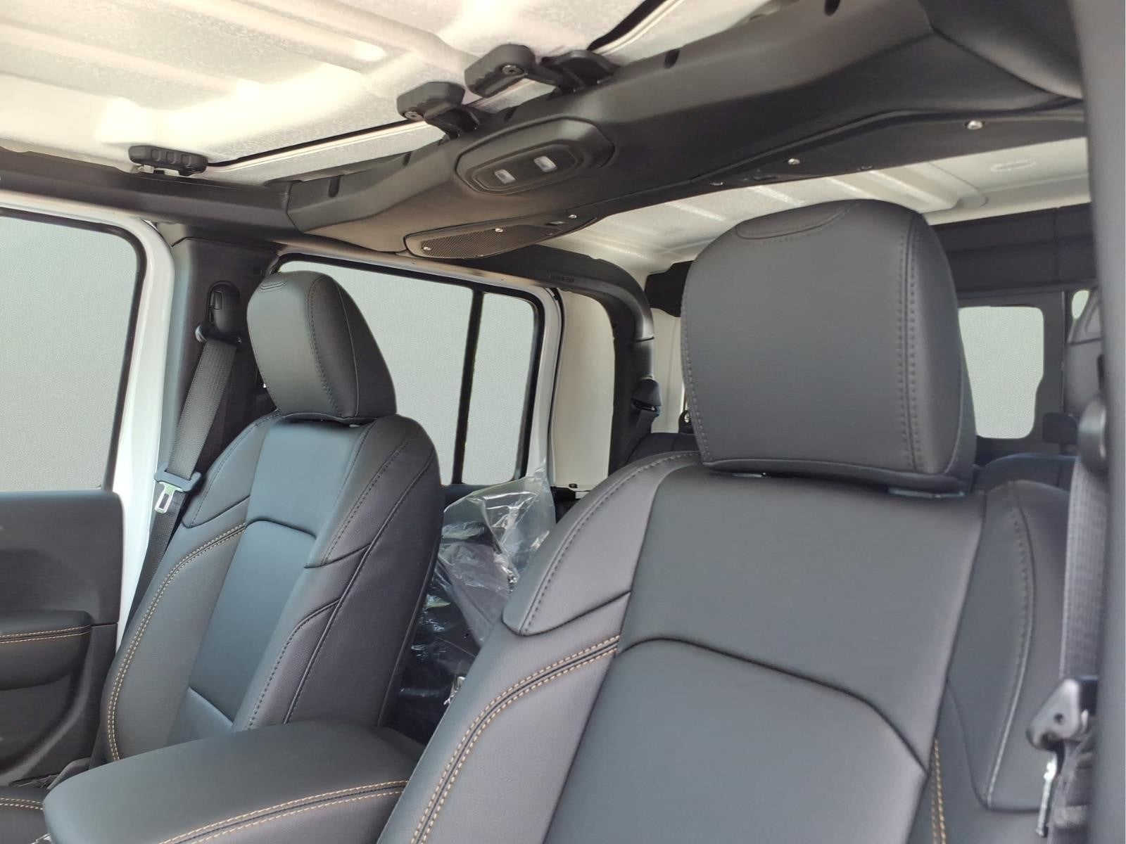 2026 Jeep Gladiator Sahara