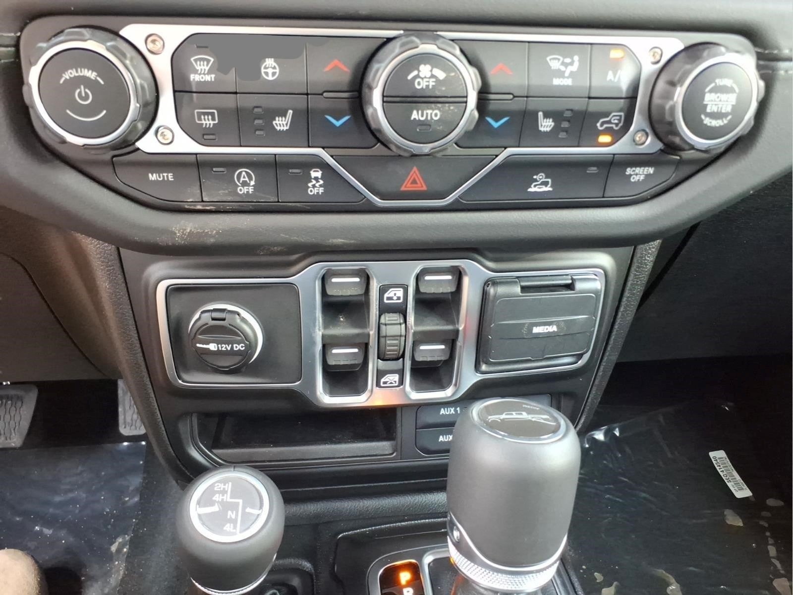 2026 Jeep Gladiator Sport