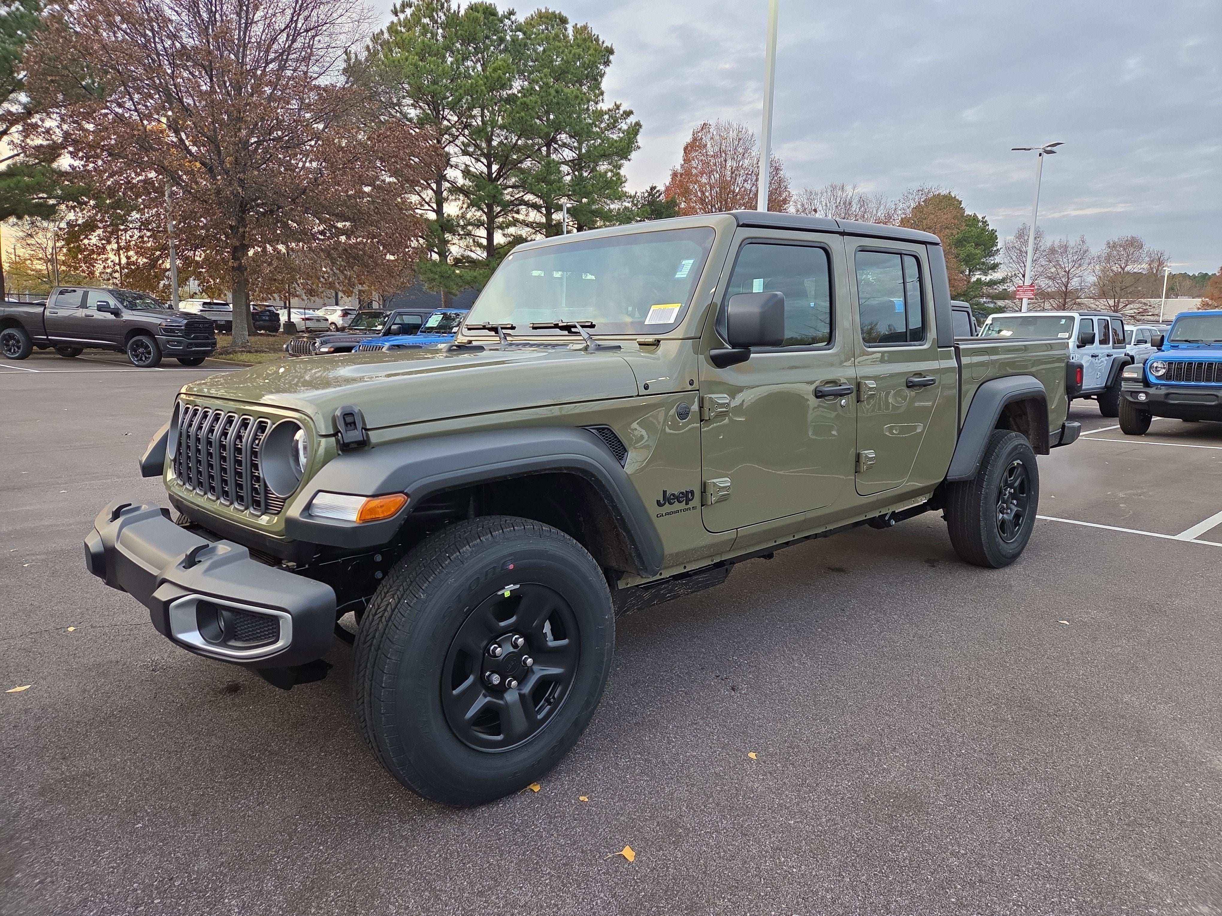 2026 Jeep Gladiator Sport