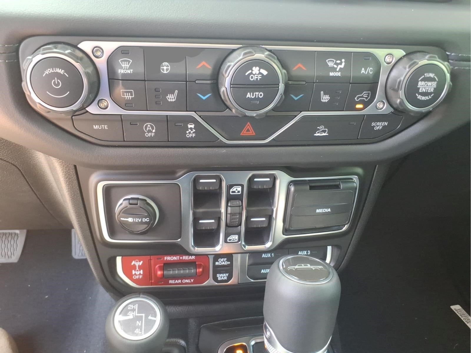 2026 Jeep Gladiator Shadow Ops