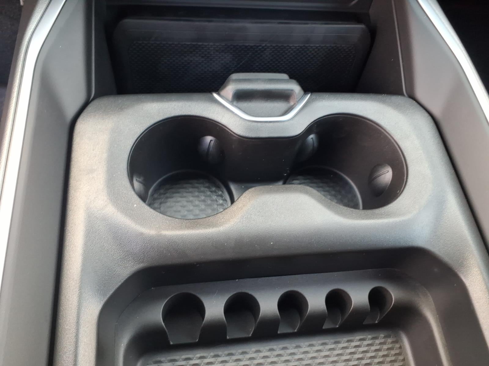 2026 RAM Ram 1500 Express Crew Cab 4x4 5'7" Box