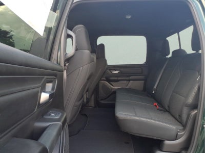 2026 RAM Ram 1500 Express Crew Cab 4x4 5'7" Box