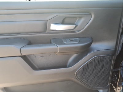 2026 RAM 1500 Express Crew Cab 4x4 5'7" Box