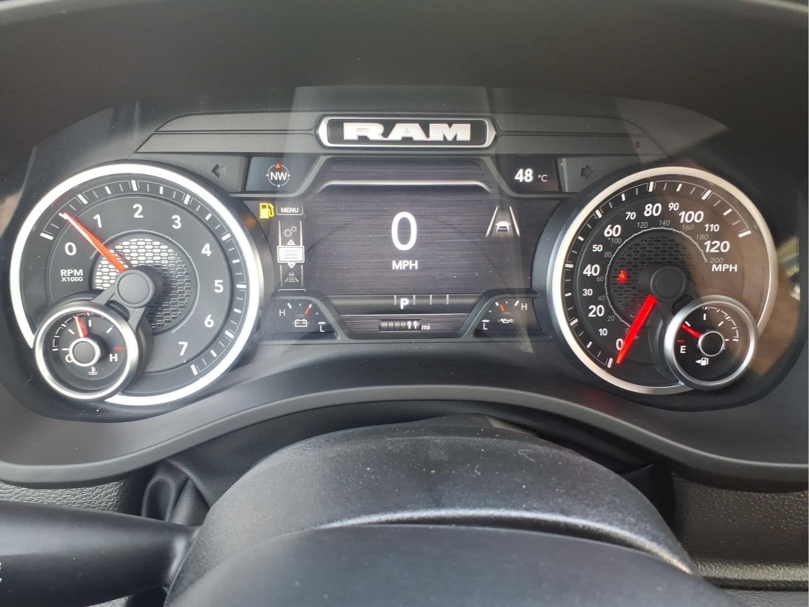 2026 RAM 1500 Express Crew Cab 4x4 5'7" Box