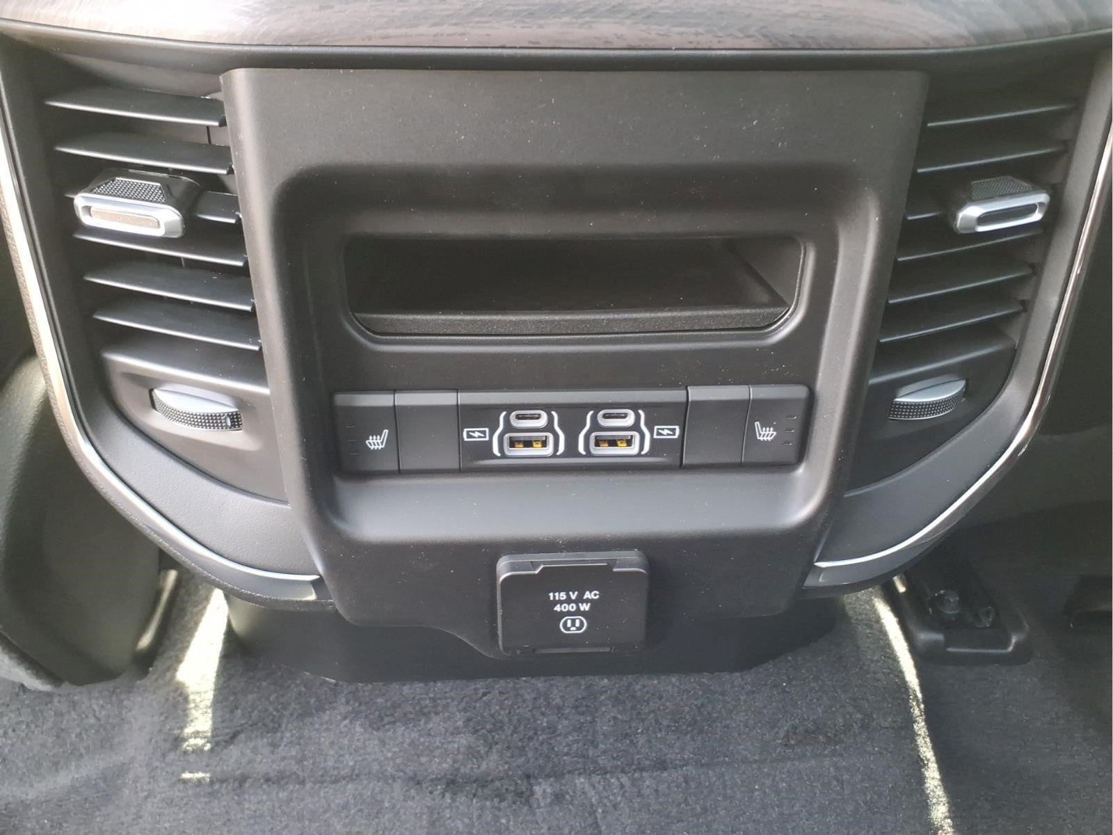 2026 RAM Ram 1500 Laramie Crew Cab 4x4 5'7" Box