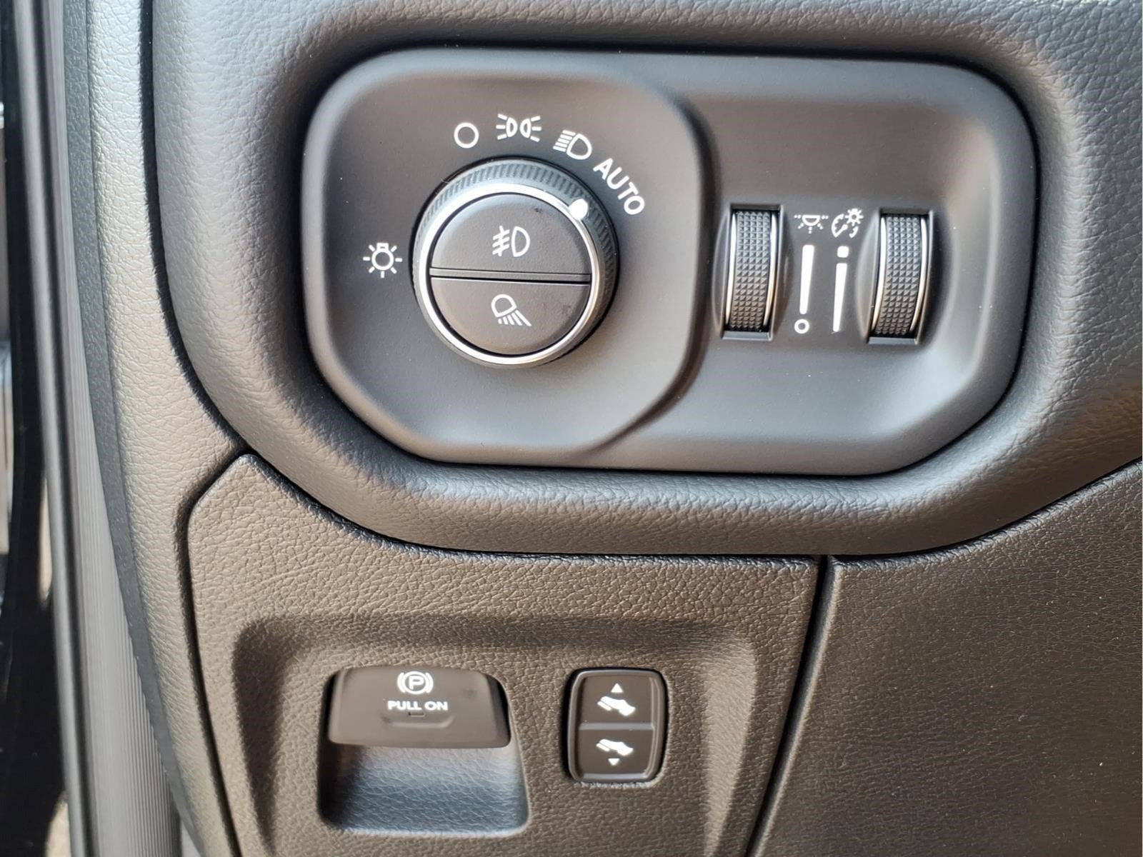 2026 RAM Ram 1500 Rebel Crew Cab 4x4 5'7" Box