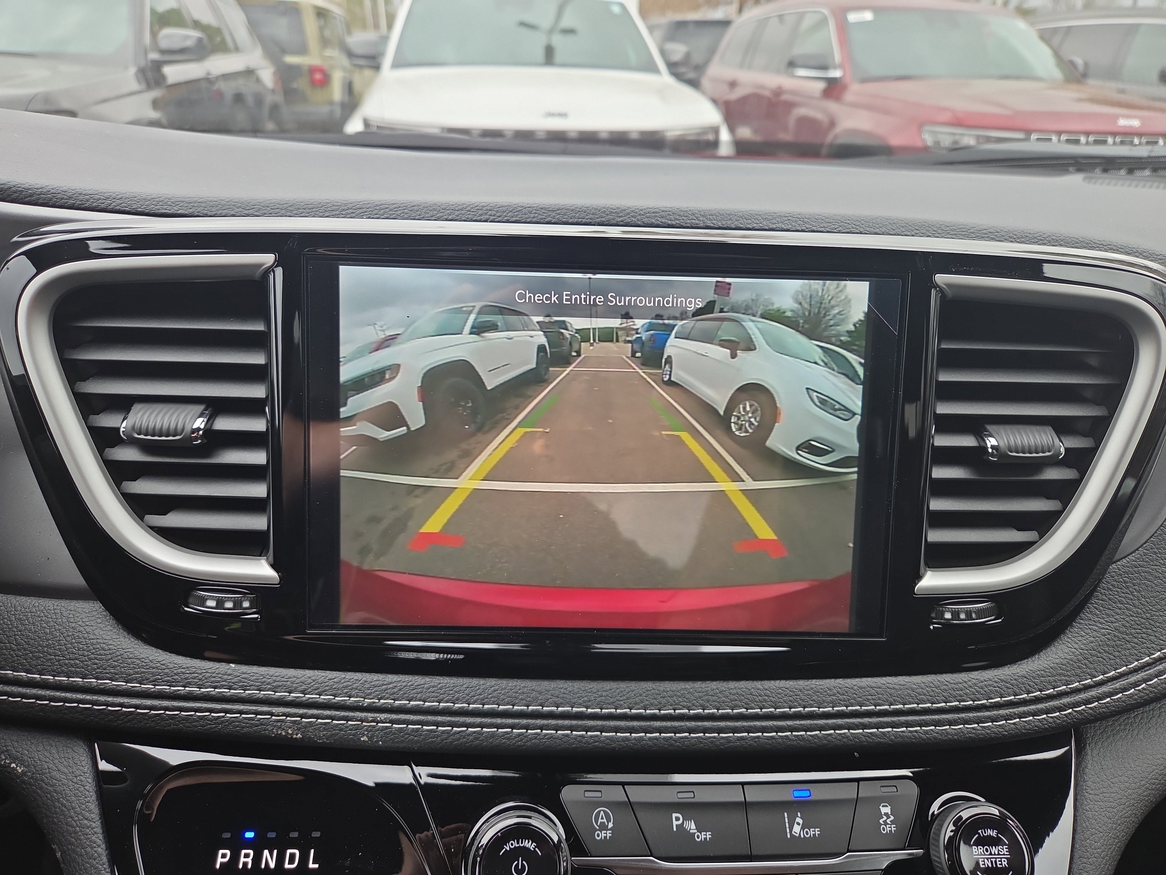 2026 Chrysler Pacifica Select