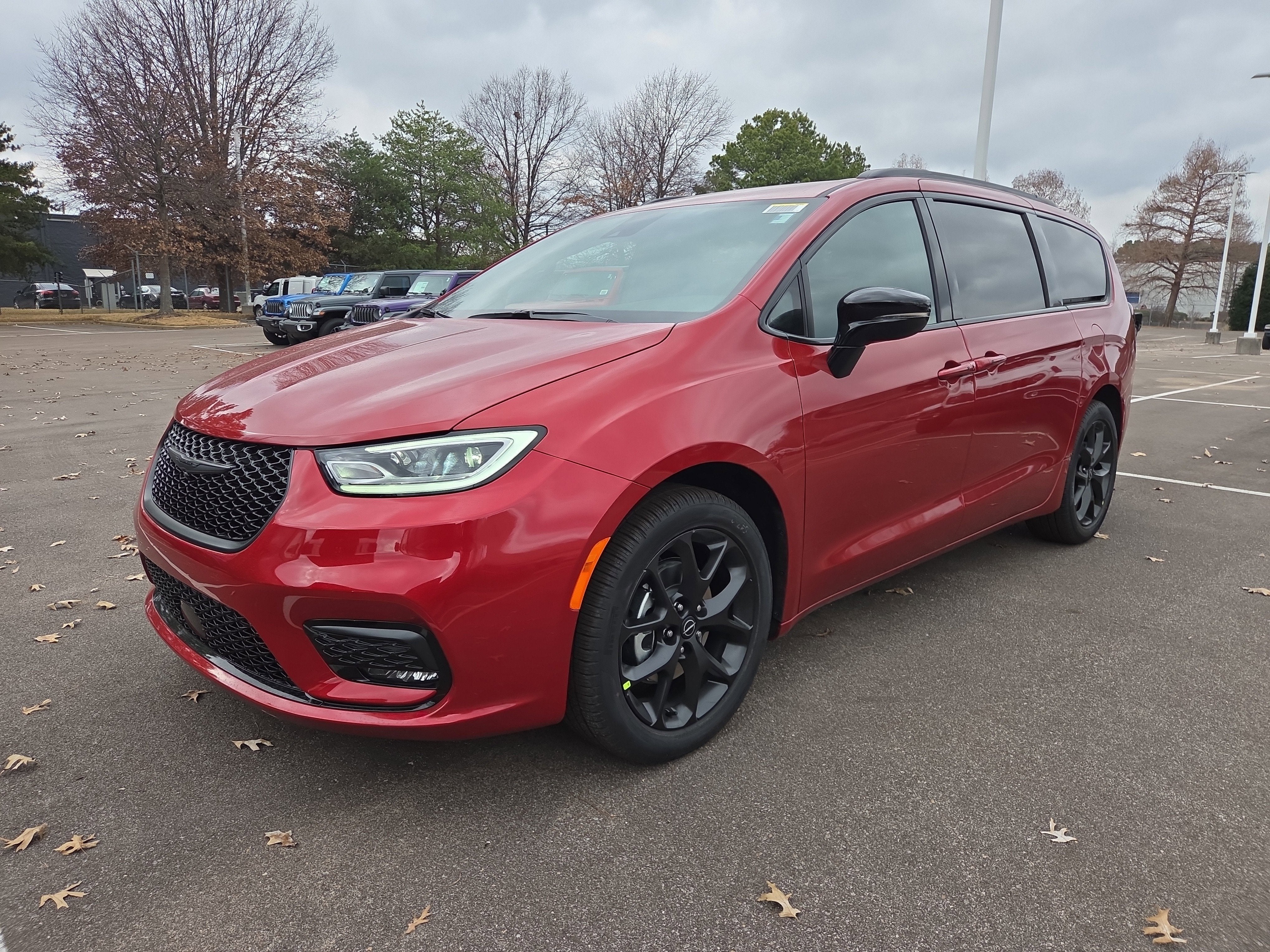 2026 Chrysler Pacifica Select