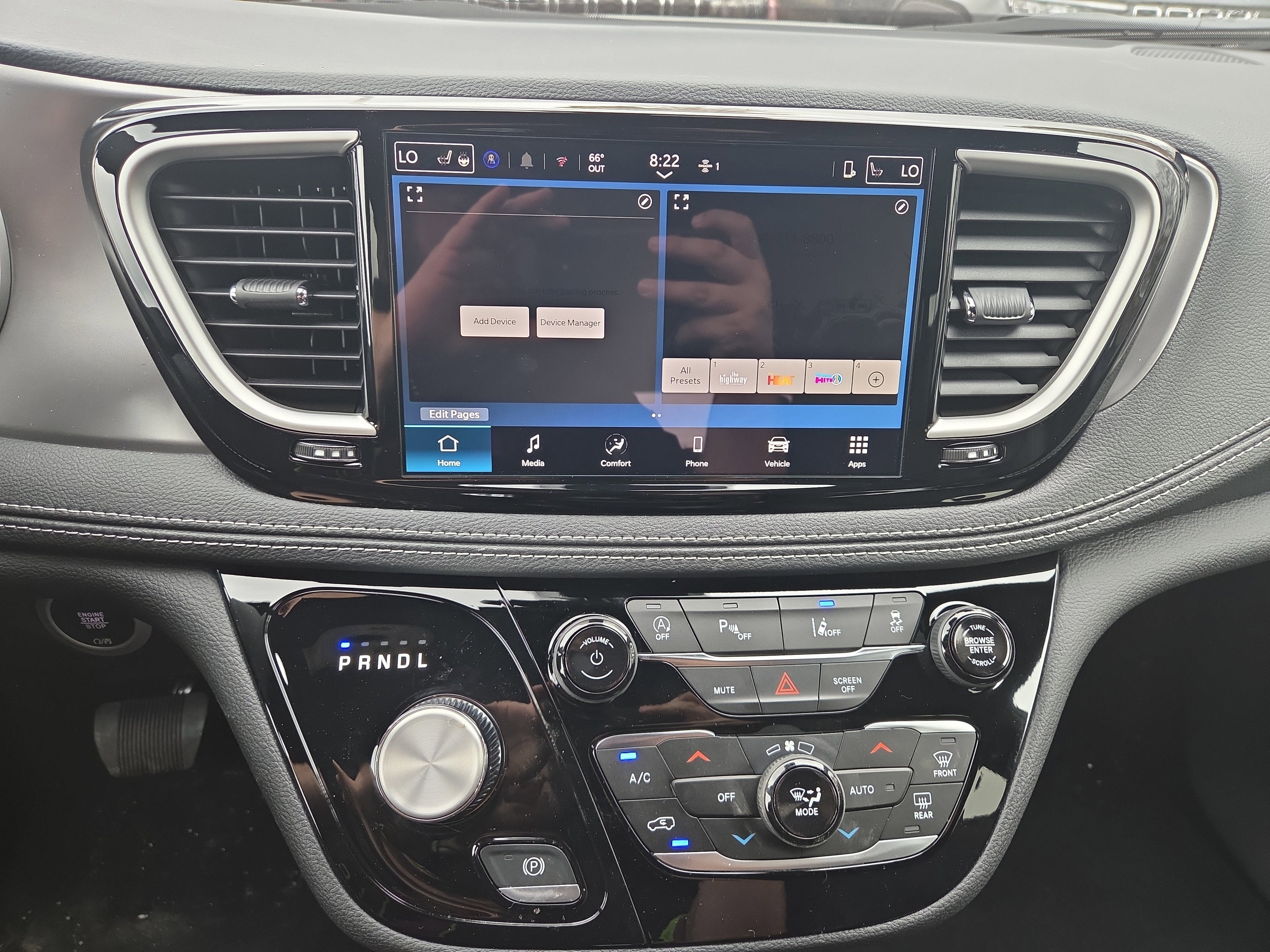 2026 Chrysler Pacifica Select