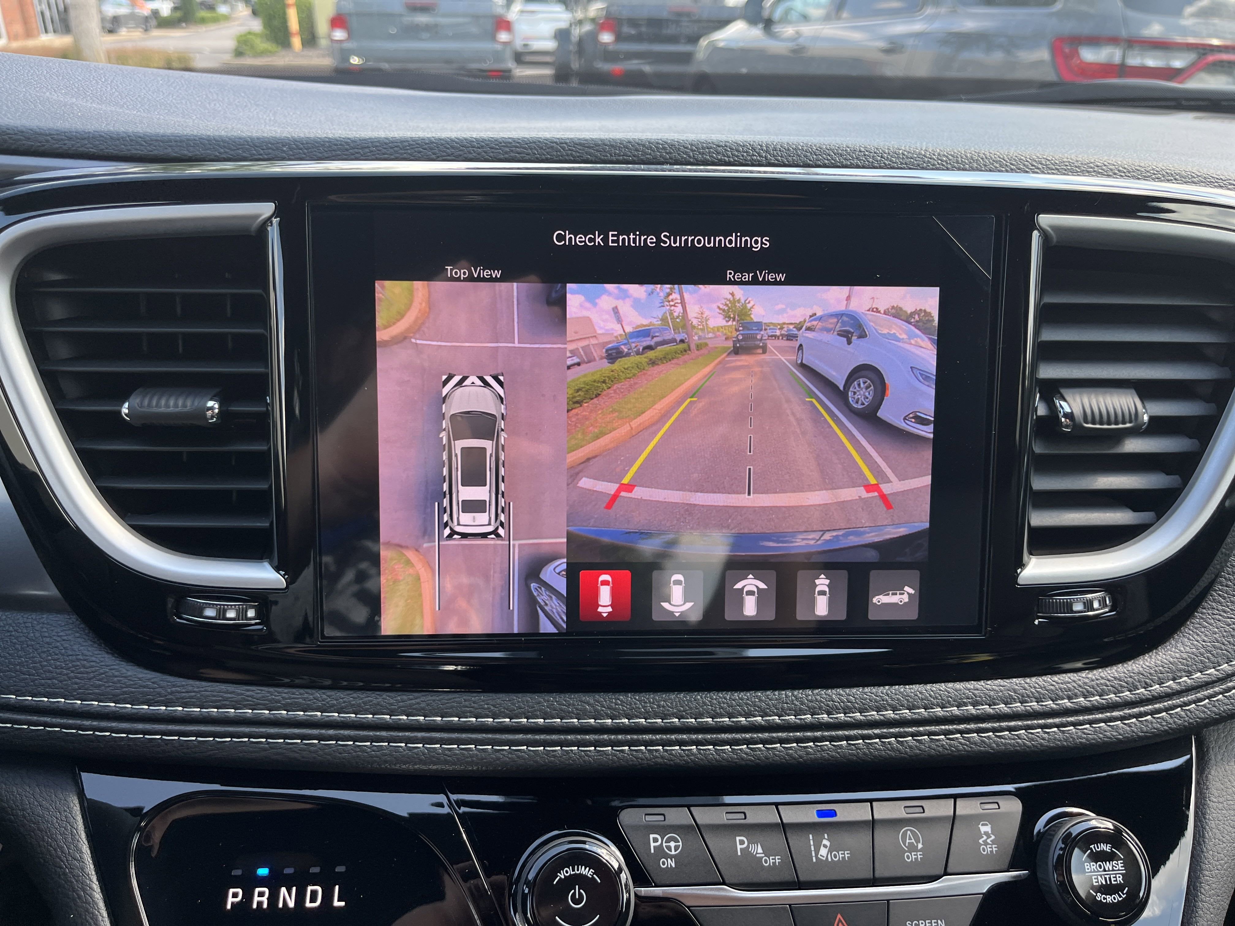 2025 Chrysler Pacifica Select