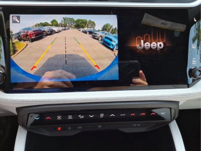 2026 Jeep Cherokee Laredo
