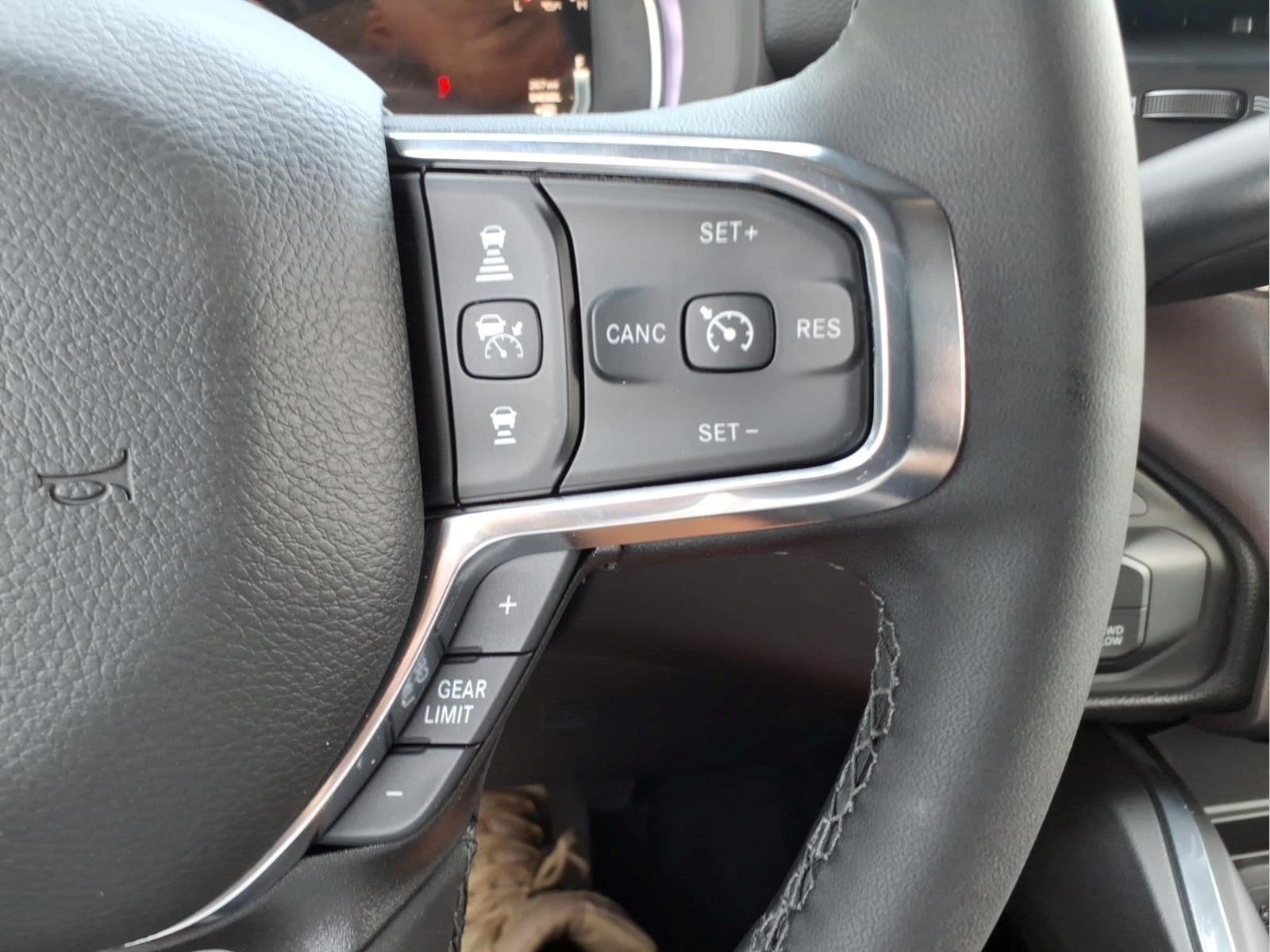 2025 RAM Ram 2500 Laramie Crew Cab 4x4 6'4" Box