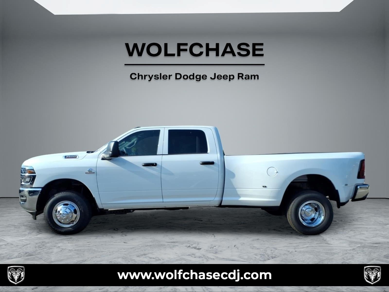 2026 RAM Ram 3500 Tradesman Crew Cab 4x4 8' Box
