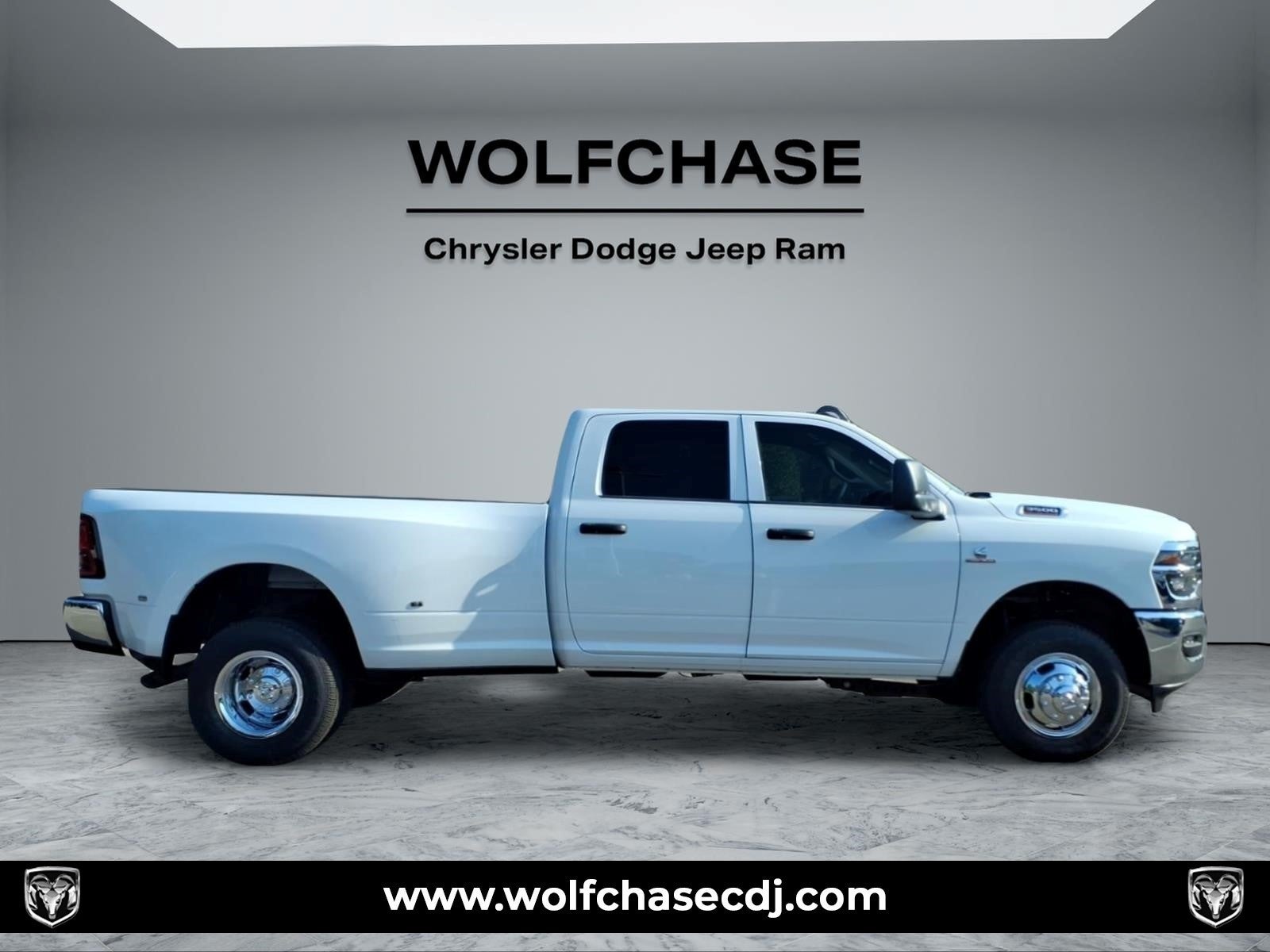 2026 RAM Ram 3500 Tradesman Crew Cab 4x4 8' Box