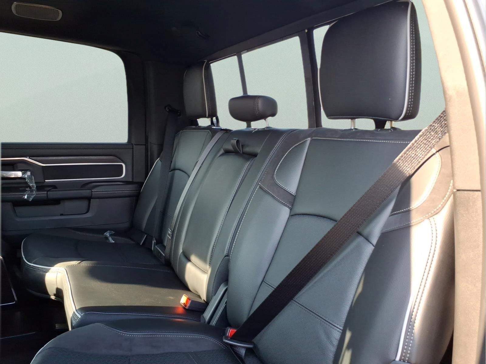 2026 RAM Ram 3500 Laramie Crew Cab 4x4 8' Box