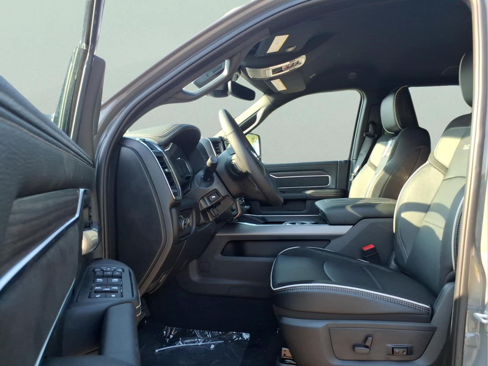 2026 RAM Ram 3500 Laramie Crew Cab 4x4 8' Box