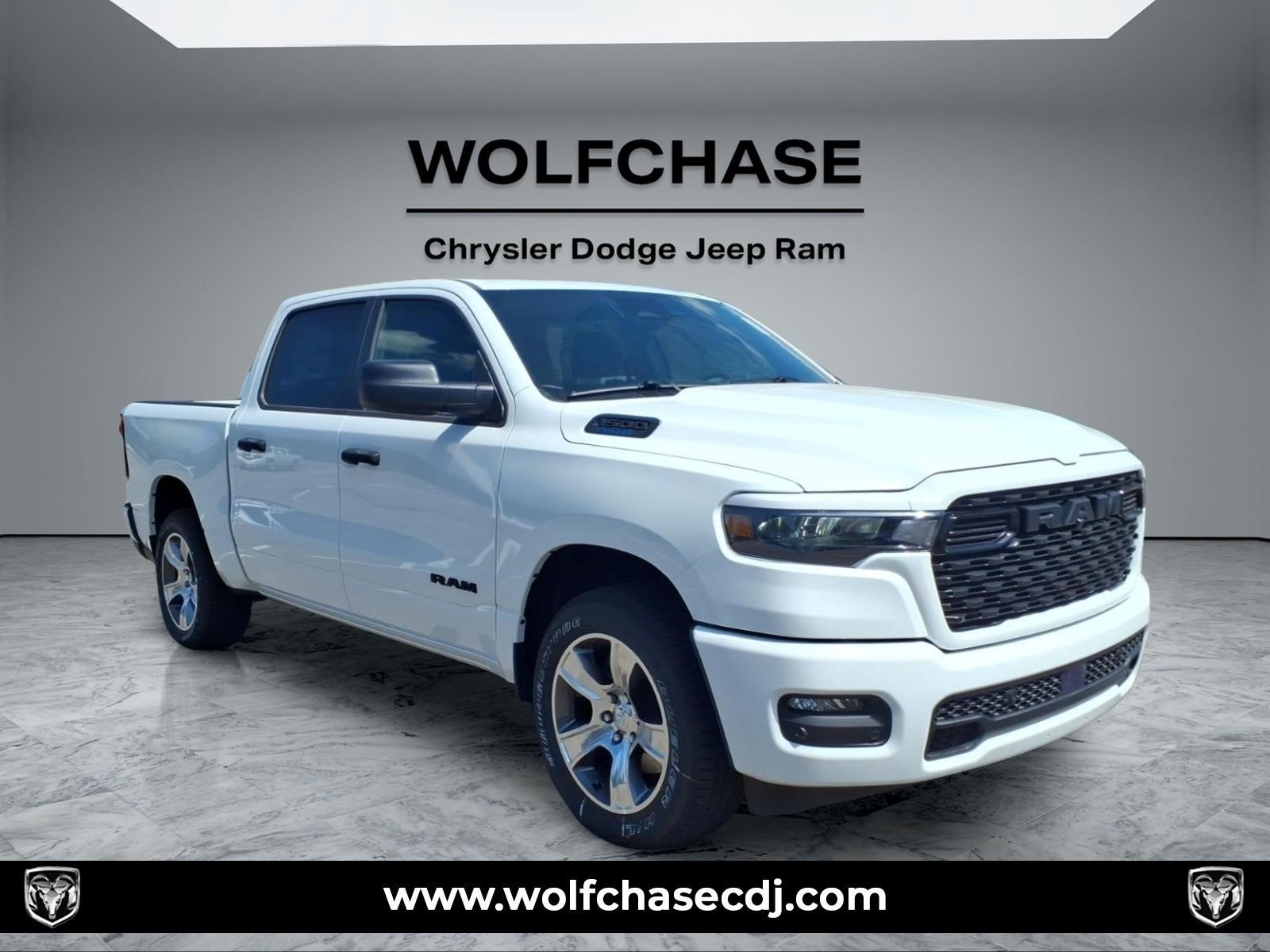 2026 RAM 1500 Express Crew Cab 4x2 5'7" Box