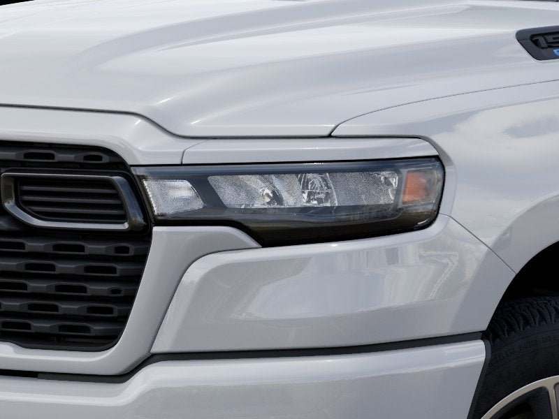 2026 RAM 1500 Express Crew Cab 4x2 5'7" Box